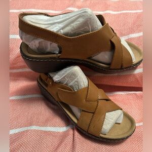 CLARKS Merliah Echo Women's Size 7M Wedge Sandals Leather